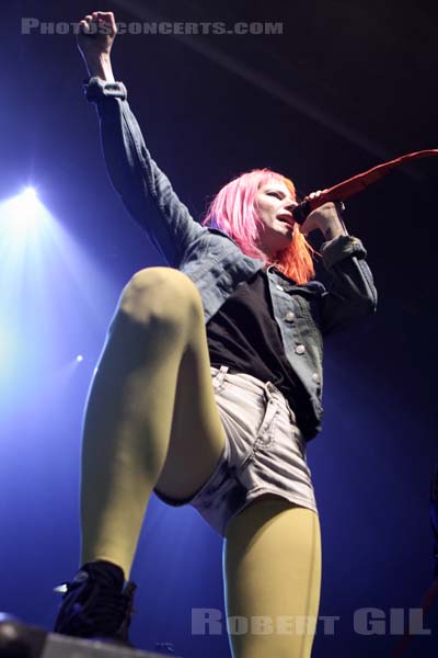 PARAMORE - 2013-04-01 - PARIS - La Cigale - Hayley Nichole Williams